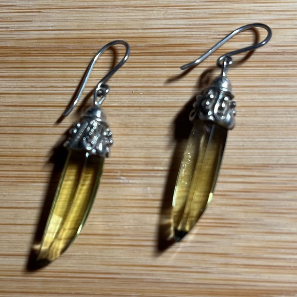 Lemon Quartz and Silver Earrings - Picture 4 of 4
